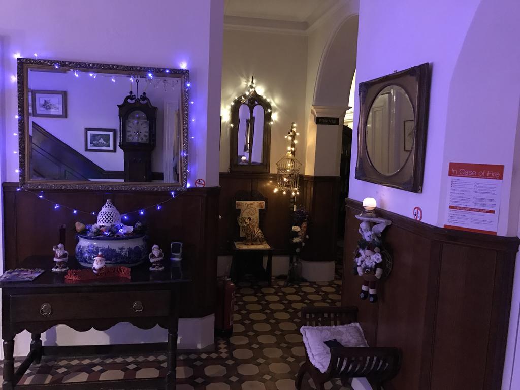 The Priory B&B Whitchurch  Extérieur photo